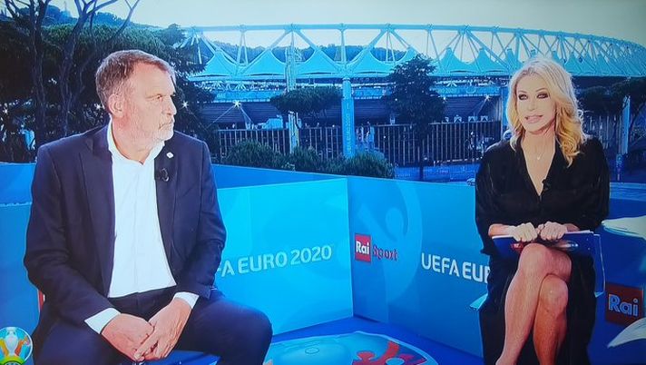 Il nuovo derby di Paola Ferrari: non con Diletta, ma con Sharon Stone…! Il nuovo derby di Paola Ferrari: non con Diletta, ma con Sharon Stone…!