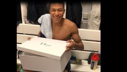 VIDEO / Mbappé è una Tartaruga Ninja: il regalo di Thiago Silva fa scoppiare tutti a ridere