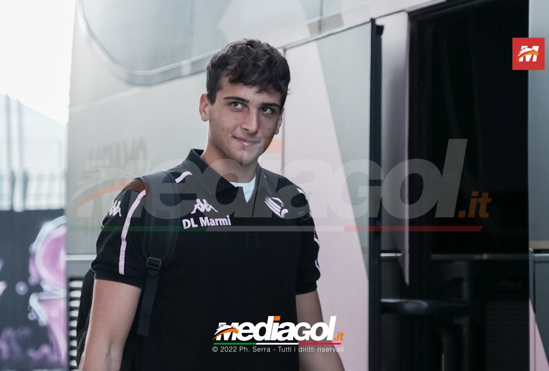 FOTO Palermo, i rosanero verso Manchester: la partenza dal “Renzo Barbera” (Gallery) - immagine 8