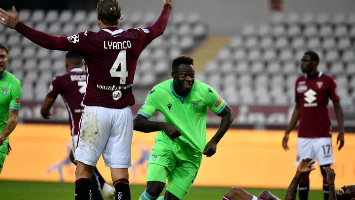TURIN, ITALY - NOVEMBER 01: Felipe Caicedo of SS Lazio celebrates a fourth goal during the Serie A match between Torino FC and SS Lazio at Stadio Olimpico di Torino on November 01, 2020 in Turin, Italy. (Photo by Marco Rosi - SS Lazio/Getty Images)