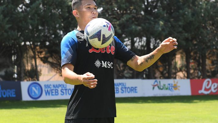 FOTO Primo allenamento in gruppo per Kim: il post del Napoli - immagine 1