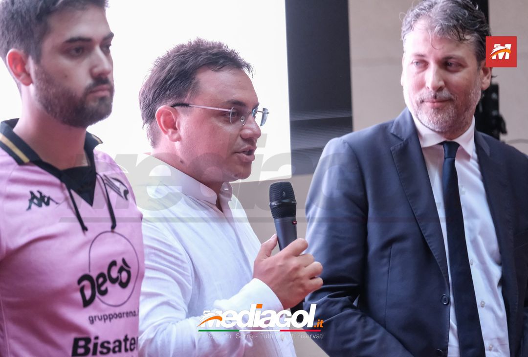 FOTO PALERMO, presentazione nuove maglie gara Palermo 2022/2023 (Gallery) - immagine 46