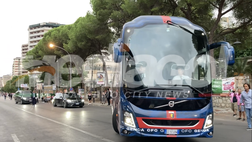VIDEO Palermo, il Genoa raggiunge il Barbera: manca poco al big match di Serie B