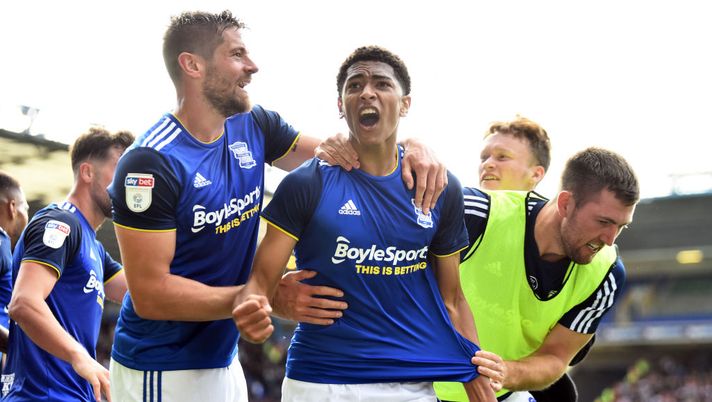 BIRMINGHAM, ENGLAND - AUGUST 31: Jude Bellingham of Birmingham City celebrates after he scores their second goal during the Sky Bet Championship match between Birmingham City and Stoke City at St Andrew's Trillion Trophy Stadium on August 31, 2019 in Birmingham, England. (Photo by Nathan Stirk/Getty Images) BIRMINGHAM, ENGLAND - AUGUST 31: Jude Bellingham of Birmingham City celebrates after he scores their second goal during the Sky Bet Championship match between Birmingham City and Stoke City at St Andrew's Trillion Trophy Stadium on August 31, 2019 in Birmingham, England. (Photo by Nathan Stirk/Getty Images)