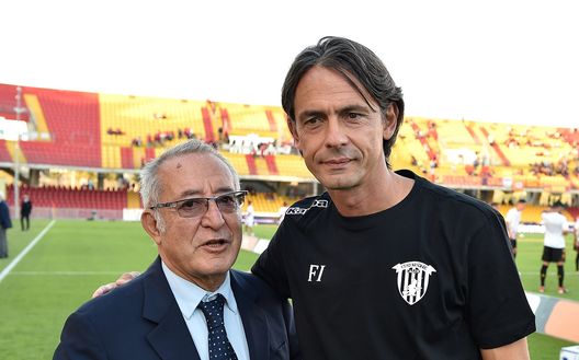BENEVENTO, ITALY - OCTOBER 19:  Oreste Vigorito President of Benevento Calcio and Filippo Inzaghi head coach of Benevento Calcio greet prior the Serie B match between Benevento Calcio and AC Perugia at Stadio Ciro Vigorito on October 19, 2019 in Benevento, Italy.  (Photo by Giuseppe Bellini/Getty Images) 
