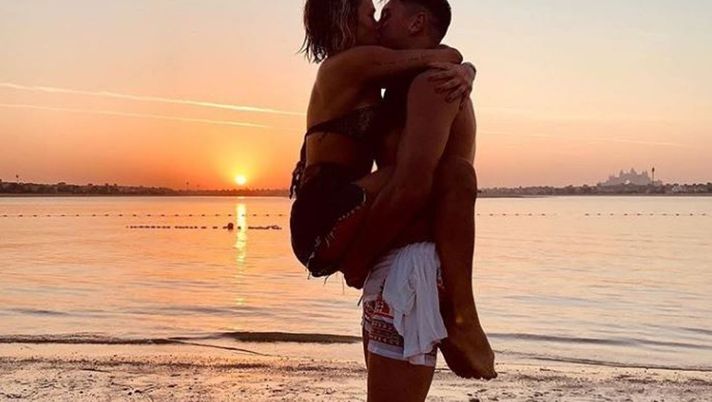 Gollini e Giulia Provvedi innamoratissimi al tramonto: “Ti amo come il primo giorno”  Gollini e Giulia Provvedi innamoratissimi al tramonto: “Ti amo come il primo giorno”