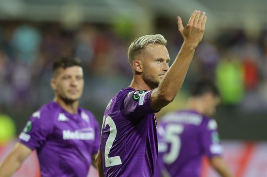 FLORENCE, ITALY - SEPTEMBER 08: Antonin Barak of ACF Fiorentina celebrates after scoring a goal during the UEFA Europa Conference League group A match between ACF Fiorentina and Rīgas Futbola skola at Stadio Artemio Franchi on September 8, 2022 in Florence, Italy. (Photo by Gabriele Maltinti/Getty Images) Barak, l’ex deve sbloccarsi. Meno libero da mezz’ala, ma è il ruolo che preferisce- immagine 2