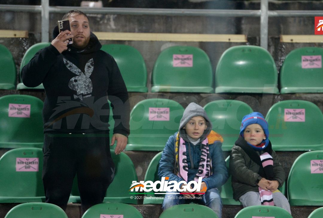 FOTO, i tifosi allo stadio per Palermo – Monopoli 2-1 (Gallery) - immagine 27
