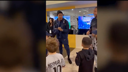 VIDEO / Mbappé, incontro speciale con Kim Kardashian e suo figlio Saint