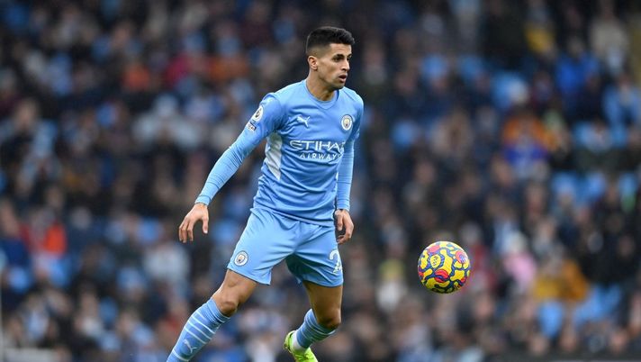 Ex Inter, Cancelo aggredito e rapinato in casa: “Codardi. La mia famiglia…” - immagine 1