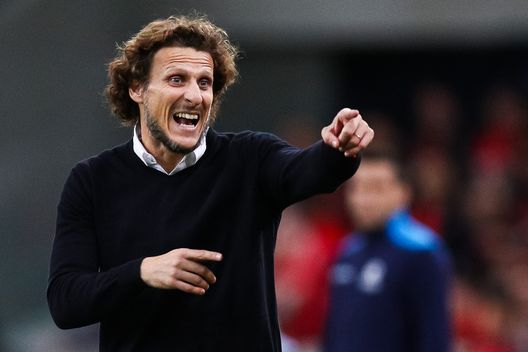 UFFICIALE – Forlan torna in campo a 42 anni, militerà nell’Old Boys & Old Girls Club- immagine 2