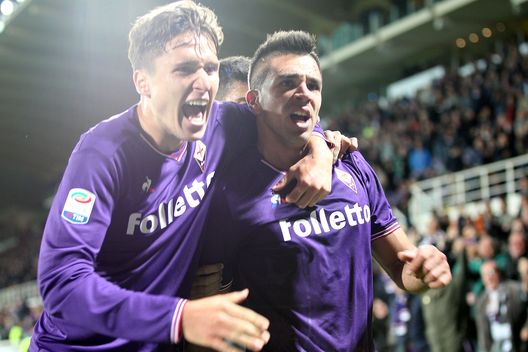  FLORENCE, ITALY - OCTOBER 25: Giovanni Simeone of ACF Fiorentina celebrates after scoring a goal during the Serie A match between ACF Fiorentina and Torino FC at Stadio Artemio Franchi on October 25, 2017 in Florence, Italy. (Photo by Gabriele Maltinti/Getty Images) 