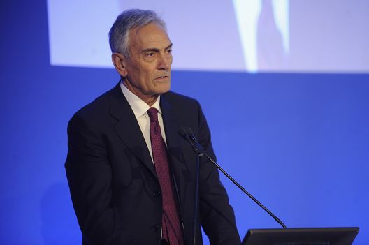 Gabriele Gravina, numero uno della Federcalcio, ha annunciato di essersi ricandidato per la presidenza della FIGC Gabriele Gravina, numero uno della Federcalcio, ha annunciato di essersi ricandidato per la presidenza della FIGC