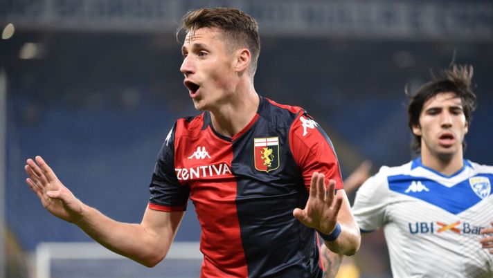 GENOA, ITALY - OCTOBER 26: Andrea Pinamonti of Genoa CFC gestures during the Serie A match between Genoa CFC and Brescia Calcio at Stadio Luigi Ferraris on October 26, 2019 in Genoa, Italy. (Photo by Paolo Rattini/Getty Images) Pinamonti, il Genoa prova a chiudere la vicenda. Per cederlo a gennaio… - immagine 1