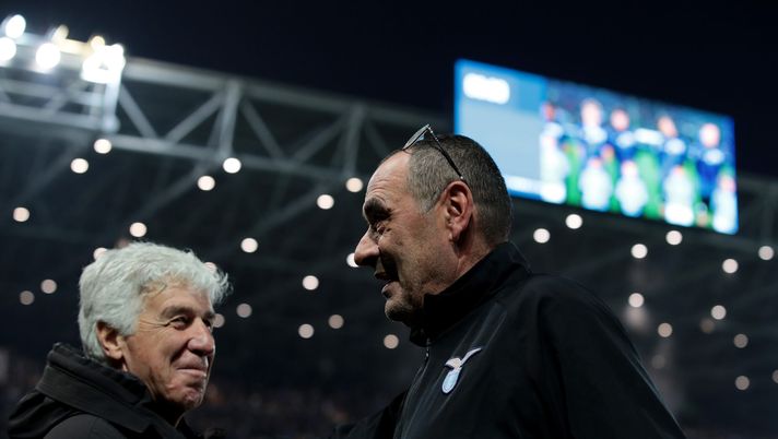 BERGAMO, ITALY - FEBRUARY 04: Gian Piero Gasperini, Head Coach of Atalanta BC, and Maurizio Sarri, Head Coach of SS Lazio, interact prior to kick-off ahead of the Serie A TIM match between Atalanta BC and SS Lazio at Gewiss Stadium on February 04, 2024 in Bergamo, Italy. (Photo by Emilio Andreoli/Getty Images) Sarri gasperini