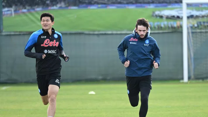 Verso la Lazio, Spalletti prova i calci piazzati: le ultime su Raspadori - immagine 1