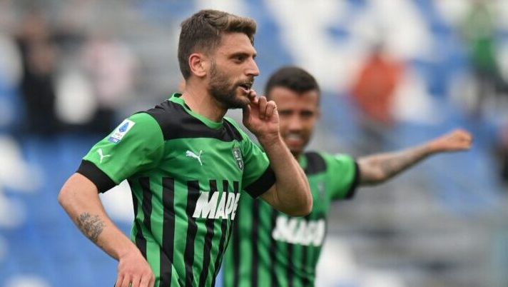REGGIO NELL'EMILIA, ITALY - APRIL 30: Domenico Berardi of US Sassuolo celebrates after scoring his team second goal during the Serie A match between US Sassuolo and Empoli FC at Mapei Stadium - Citta' del Tricolore on April 30, 2023 in Reggio nell'Emilia, Italy. (Photo by Alessandro Sabattini/Getty Images) Il Sassuolo recupera Toljan: prove di formazione con Berardi e Laurienté - immagine 1