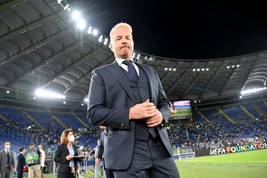 (Photo by Marco Rosi - SS Lazio/Getty Images) Roma, derby diplomatico tra Pinto e Tare con vista…Stadio Olimpico- immagine 2