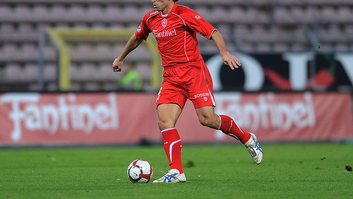 TRIESTE, ITALY - OCTOBER 31: Denis Godeas of US Triestina Calcio in action during the Serie B match US Triestina Calcio and Torino FC at Stadio Nereo Rocco on October 31, 2009 in Trieste, Italy. (Photo by Dino Panato/Getty Images) TRIESTE, ITALY - OCTOBER 31: Denis Godeas of US Triestina Calcio in action during the Serie B match US Triestina Calcio and Torino FC at Stadio Nereo Rocco on October 31, 2009 in Trieste, Italy. (Photo by Dino Panato/Getty Images)