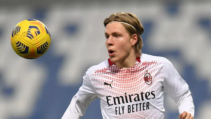 Jens Petter Hauge (attaccante AC Milan) durante Sassuolo-Milan 1-2 (Serie A 2020-2021) | AC Milan News (Getty Images)