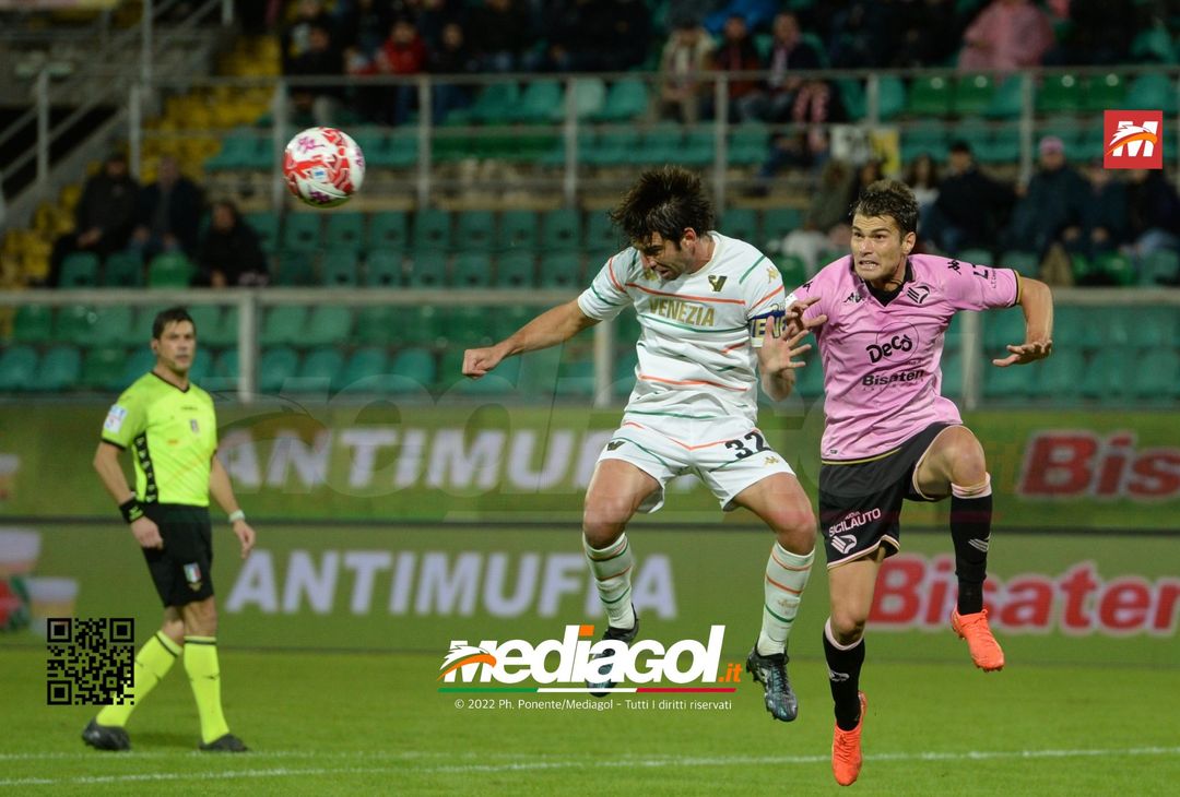 FOTO Palermo-Venezia 0-1, 14ª giornata di Serie B 2022-2023 (Gallery) - immagine 60