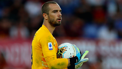 Roma, infortunio per Pau Lopez: i tempi di recupero