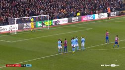 VIDEO / Il Manchester City rischia di perdere, Ederson para un rigore al 91′!