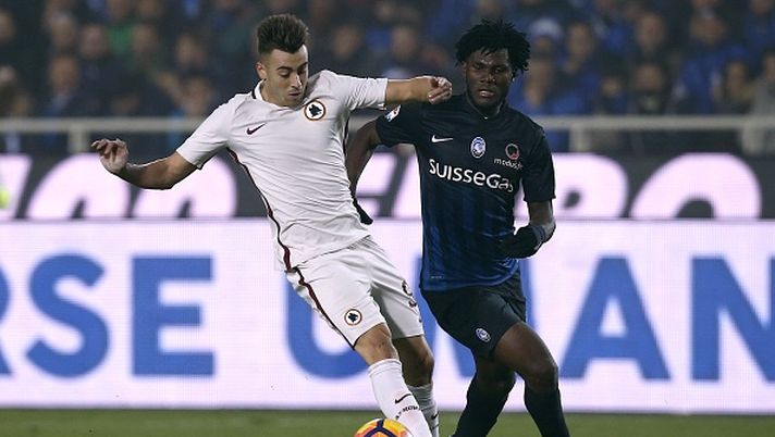 AS Roma's forward Stephan El Shaarawy (L) fights for the ball with Atalanta's midfielder Franck Kessie of Ivory Coast during the Italian Serie A football match Atalanta vs As Roma on November 20, 2016 in "Atleti Azzurri d'Italia" Stadium in Bergamo. / AFP / MARCO BERTORELLO (Photo credit should read MARCO BERTORELLO/AFP/Getty Images) AS Roma's forward Stephan El Shaarawy (L) fights for the ball with Atalanta's midfielder Franck Kessie of Ivory Coast during the Italian Serie A football match Atalanta vs As Roma on November 20, 2016 in "Atleti Azzurri d'Italia" Stadium in Bergamo. / AFP / MARCO BERTORELLO (Photo credit should read MARCO BERTORELLO/AFP/Getty Images)