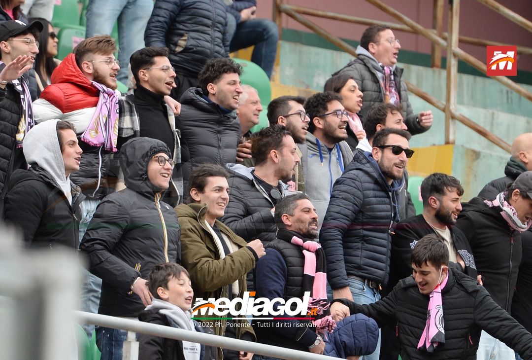 FOTO, i tifosi allo stadio per Palermo – Fidelis Andria 1-1 (Gallery) - immagine 16