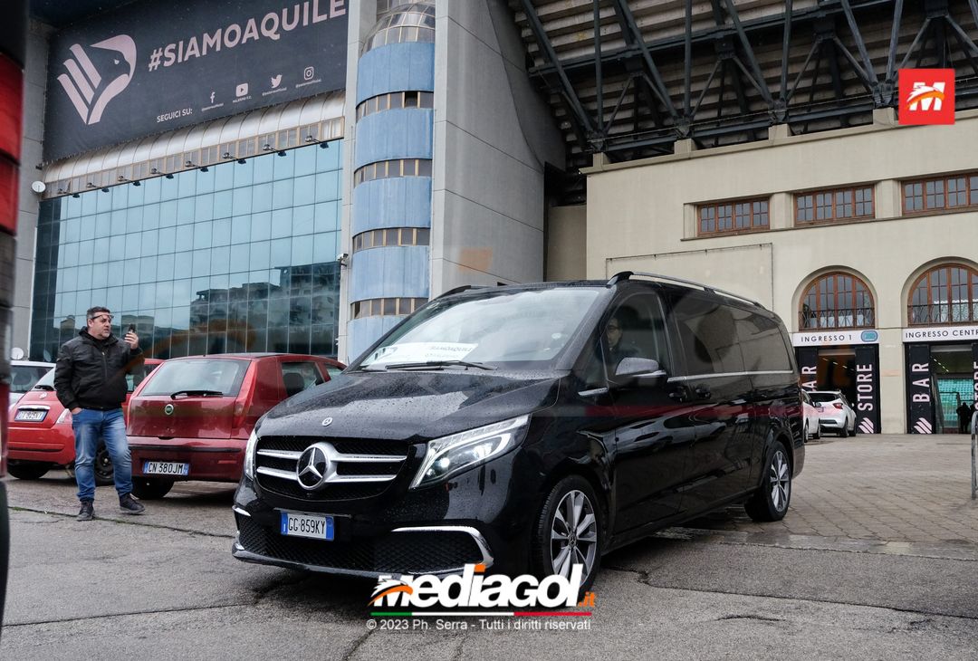 FOTO Genoa-Palermo, i rosanero in partenza dallo stadio “Renzo Barbera” (Gallery) - immagine 43