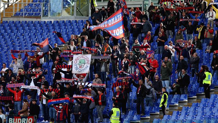 ROME, ITALY - FEBRUARY 29:  Bologna FC fans during the Serie A match between SS Lazio and Bologna FC at Stadio Olimpico on February 29, 2020 in Rome, Italy.  (Photo by Paolo Bruno/Getty Images) 