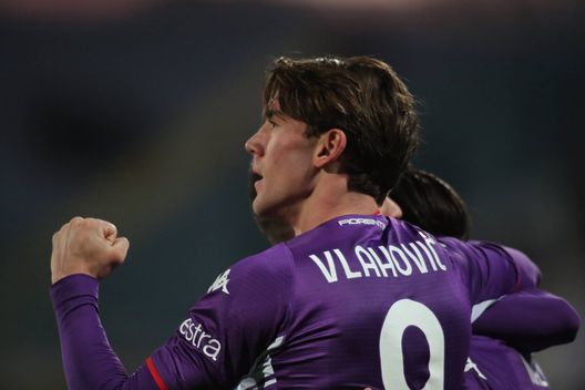 GERMOGLI PH: 11DICEMBRE 2021 FIRENZE STADIO ARTEMIO FRANCHI CAMPIONATO SERIE A TIM FIORENTINA VS SALERNITANA NELLA FOTO ESULTANZA GOL MALEH VLAHOVIC GERMOGLI PH: 11DICEMBRE 2021 FIRENZE STADIO ARTEMIO FRANCHI CAMPIONATO SERIE A TIM FIORENTINA VS SALERNITANA NELLA FOTO ESULTANZA GOL MALEH VLAHOVIC