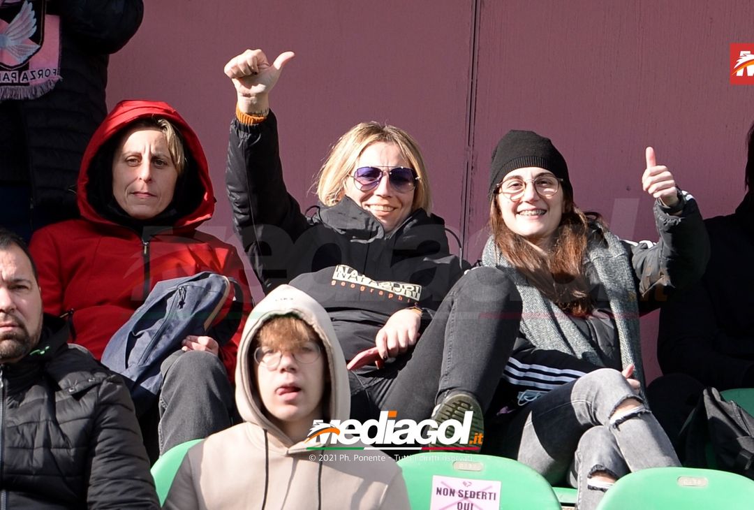 FOTO, i tifosi allo stadio per Palermo – Bari 0-0 (Gallery) - immagine 22