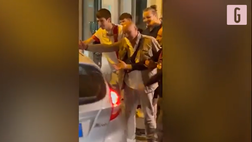 VIDEO Monza, Aldo Baglio scatenato alla festa promozione: si “lancia” sulle macchine!