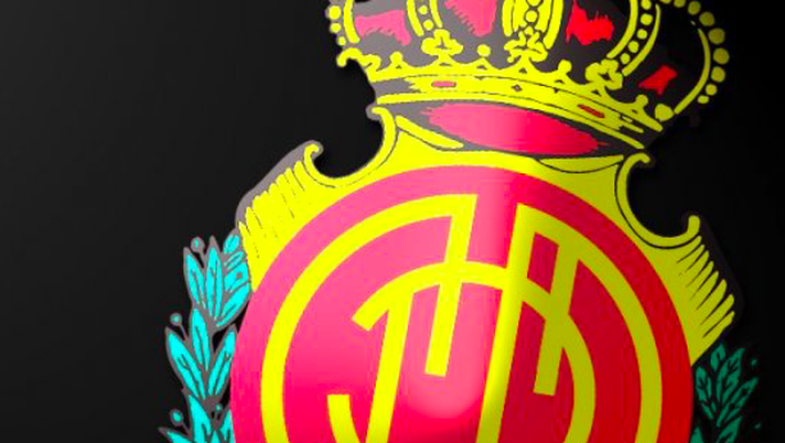 Spagna, violano coprifuoco e finiscono in manette: licenziati due giocatori del Mallorca 