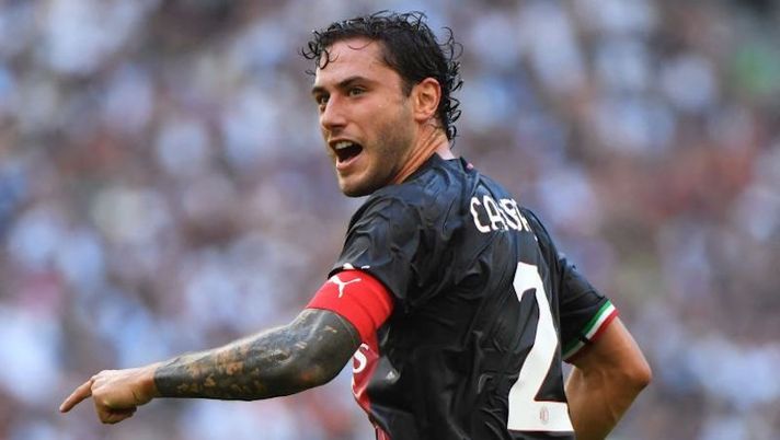 AC Milan's Italian defender Davide Calabria reacts during the friendly football match between Olympique de Marseille (OM) and AC Milan at the Orange Velodrome Stadium in Marseille, southern France,on July 31, 2022. (Photo by Sylvain THOMAS / AFP) (Photo by SYLVAIN THOMAS/AFP via Getty Images) Milan, Calabria e l’infortunio al flessore: accertamenti in vista con una speranza - immagine 1