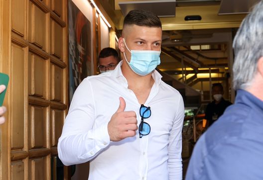 GERMOGLI. PH 8 LUGLIO 2022 FIRENZE VISITE MEDICHE ISTITUTO FANFANI PER IL. NUOVO GIOCATORE DELLA FIORENTINA LUKA JOVIC NELLA FOTO Vitale: “Mercato viola il top. Jovic? Se uno sa segnare non si dimentica”- immagine 2
