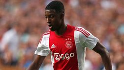 Ts – De Boer nuovo tecnico, il sogno è Riechedly Bazoer. L’offerta per Luiz Gustavo potrebbe…