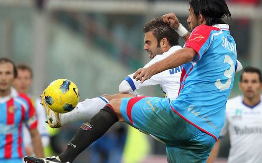 In un Catania-Chievo del novembre 2011 In un Catania-Chievo del novembre 2011