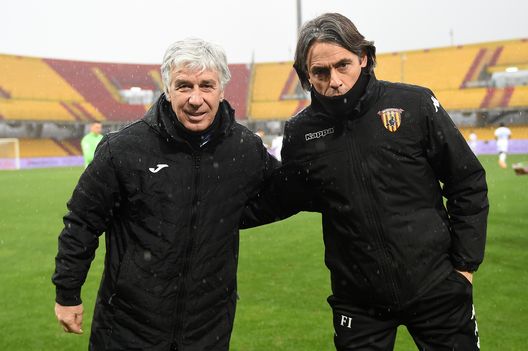BENEVENTO, ITALY - JANUARY 09: Gian Piero Gasperini, Head Coach of Atalanta B.C. and Filippo Inzaghi, Head Coach of Benevento Calcio interact during the Serie A match between Benevento Calcio and Atalanta BC at Stadio Ciro Vigorito on January 09, 2021 in Benevento, Italy. Sporting stadiums around Italy remain under strict restrictions due to the Coronavirus Pandemic as Government social distancing laws prohibit fans inside venues resulting in games being played behind closed doors. (Photo by Francesco Pecoraro/Getty Images) BENEVENTO, ITALY - JANUARY 09: Gian Piero Gasperini, Head Coach of Atalanta B.C. and Filippo Inzaghi, Head Coach of Benevento Calcio interact during the Serie A match between Benevento Calcio and Atalanta BC at Stadio Ciro Vigorito on January 09, 2021 in Benevento, Italy. Sporting stadiums around Italy remain under strict restrictions due to the Coronavirus Pandemic as Government social distancing laws prohibit fans inside venues resulting in games being played behind closed doors. (Photo by Francesco Pecoraro/Getty Images)