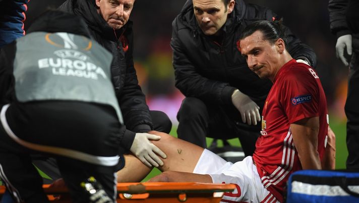 L'infortunio di Zlatan Ibrahimovic del Manchester United (credits: GETTY Images) 
