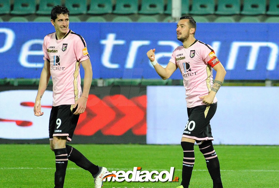  Ilija Nestorovski scores first goal 