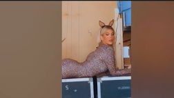 VIDEO / Wanda in versione felina: gli scatti super sexy