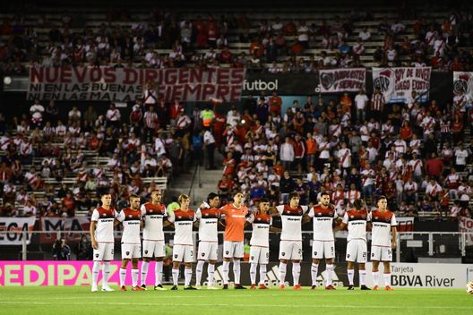 BUENOS AIRES, ARGENTINA - MARCH 02: Players of NOB during a match between River Plate and Newell's Old Boys as part of Superliga 2018/19 at Estadio Monumental Antonio Vespucio Liberti on March 2, 2019 in Buenos Aires, Argentina. (Photo by Amilcar Orfali/Getty Images) BUENOS AIRES, ARGENTINA - MARCH 02: Players of NOB during a match between River Plate and Newell's Old Boys as part of Superliga 2018/19 at Estadio Monumental Antonio Vespucio Liberti on March 2, 2019 in Buenos Aires, Argentina. (Photo by Amilcar Orfali/Getty Images)