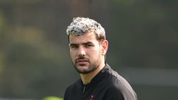 Milan, Theo Hernández rapinato in casa: i precedenti illustri | VIDEO
