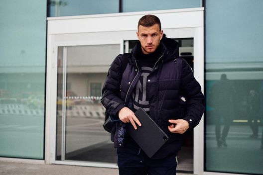 Getty Dzeko, stop al rinnovo? Senza Champions può lasciare: “E l’Inter punterebbe su…”- immagine 3