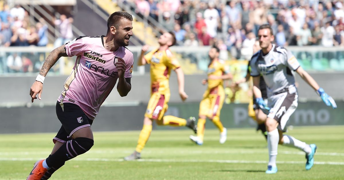 Ufficiale Aleksandar Trajkovski è del Maiorca Milan