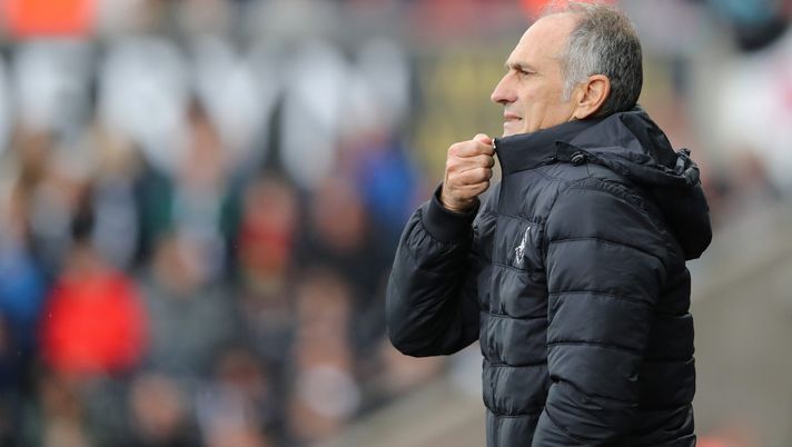SWANSEA, WALES - OCTOBER 01: Francesco Guidolin the head coach / manager of Swansea City during the Premier League match between Swansea City and Liverpool at Liberty Stadium on October 1, 2016 in Swansea, Wales. (Photo by Matthew Ashton - AMA/Getty Images) GUIDOLIN TEMERARIO