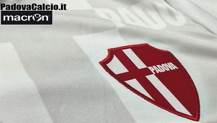 Macron nuovo sponsor tecnico del Calcio Padova 