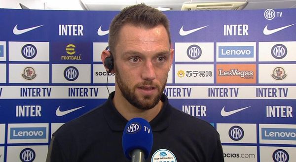 De Vrij, rinnovo poco leggibile: “Cosa può cambiare tutto. Stefan non si opporrebbe se…”- immagine 2